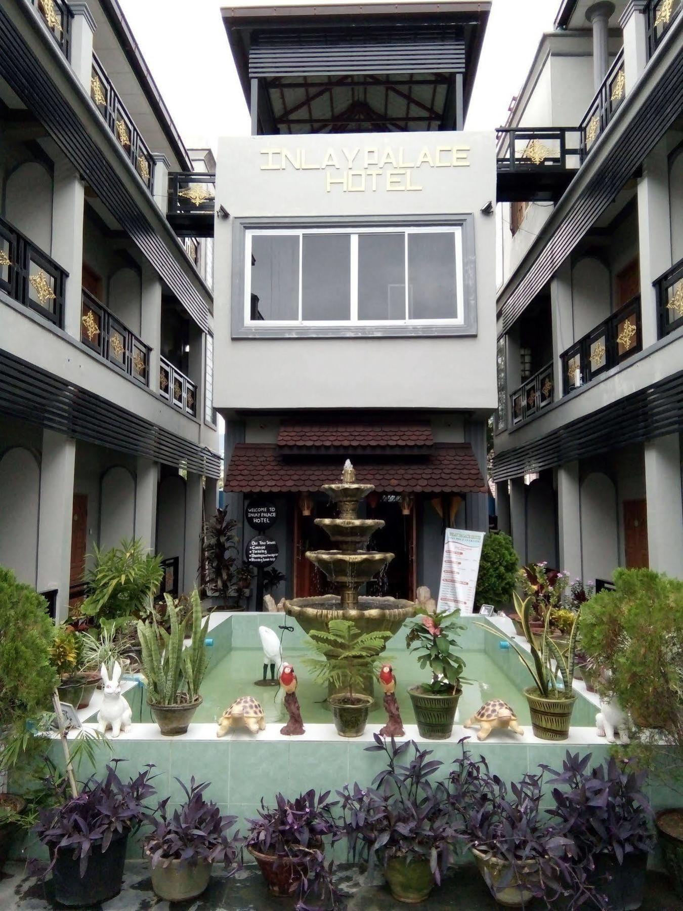 Inlay Palace Hotel Nyaungshwe Exteriör bild